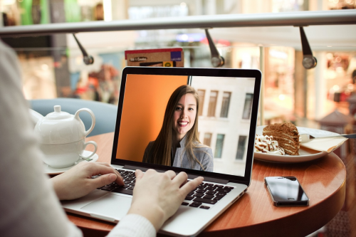 视频会议美颜功能_在家办公形象问题_居家办公必备