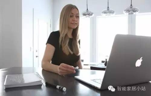 居家办公必备_在家办公智能设备_智能办公桌设计