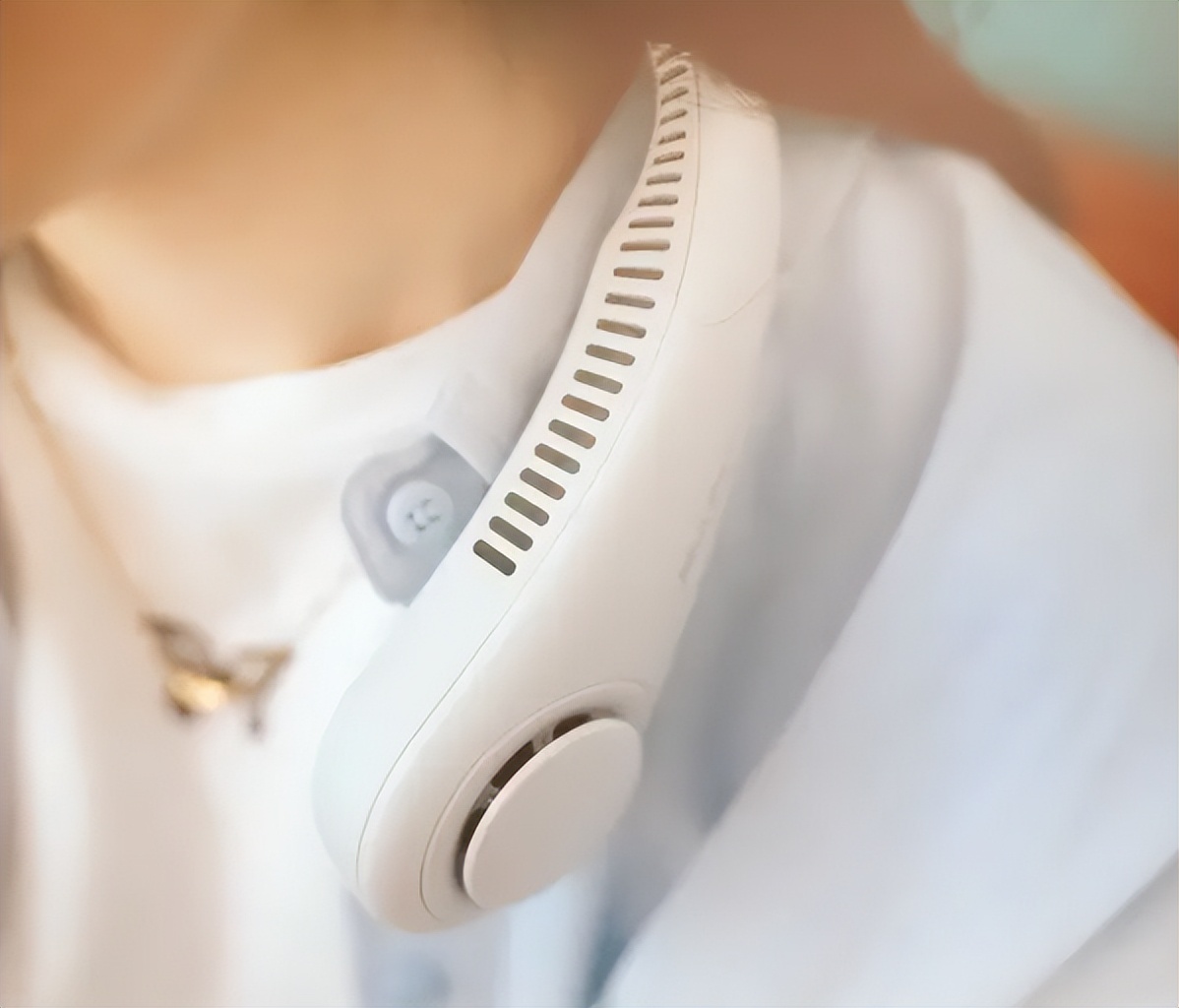 居家办公必备_办公室好物 机械键盘 茶水分离杯