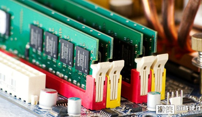 64位系统运行32位程序内存占用_32位应用程序64位系统内存需求_内存占用对比