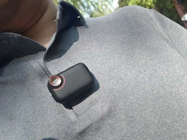 自媒体创作神器_无线麦克风降噪_纽扣式无线麦克风音质