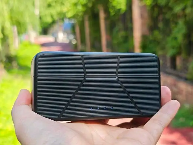 自媒体创作神器_纽扣式无线麦克风音质_无线麦克风降噪